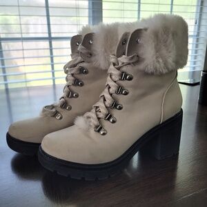 Women's Cream Ankle Boots with Fur Lining